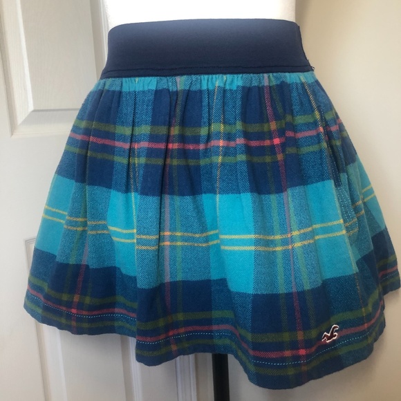 Hollister Dresses & Skirts - Hollister plaid winter mini skirt cotton EUC